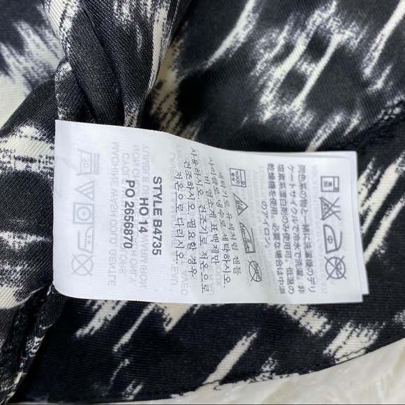 J. Crew Blurred Ikat Print Black White 3/4 Sleeve Blouse Top Wool Blend Size 6 - Picture 15 of 15